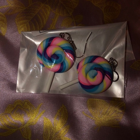 Earring bundle - Picture 5 of 5